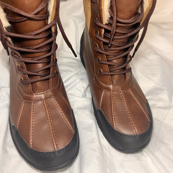 UGG Kids UGG Butte II CWR size 6 in Tan colour - Picture 10 of 16